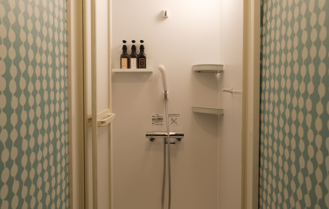 シャワールーム